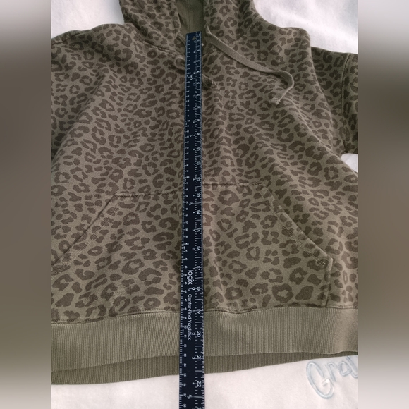 Time and Tru Animal Print Sea Turtle Pullover Hoodie Pre-owned - Picture 6 of 7